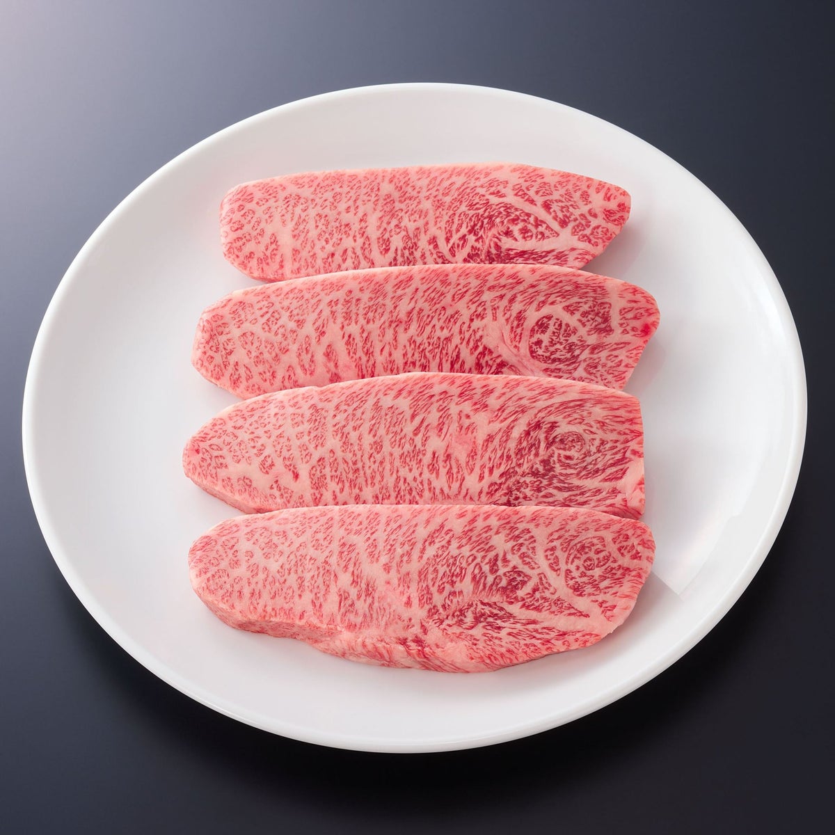 松阪牛イチボステーキ肉　100ｇ　8枚